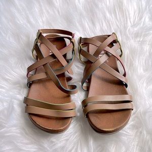 Mia kids brown colored trim strappy girl Sandals size 11